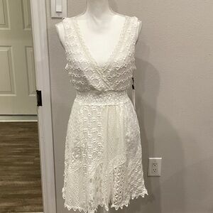New Bailey 44 City Slicker White/Off-White Lace Lined Dress Size Medium
